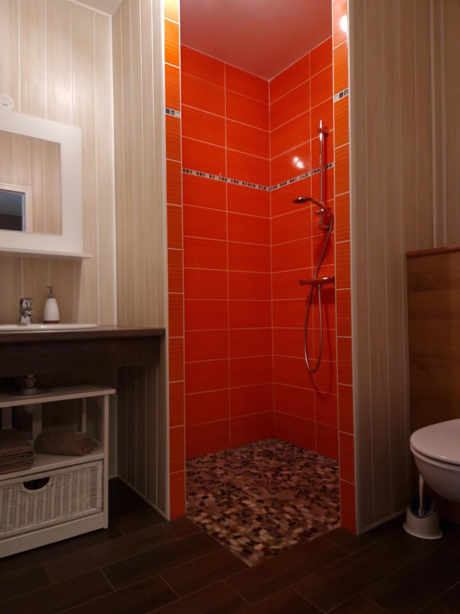 LES PRUNELLES Chambres d'hôtes&Spa Pupillin Extérieur photo